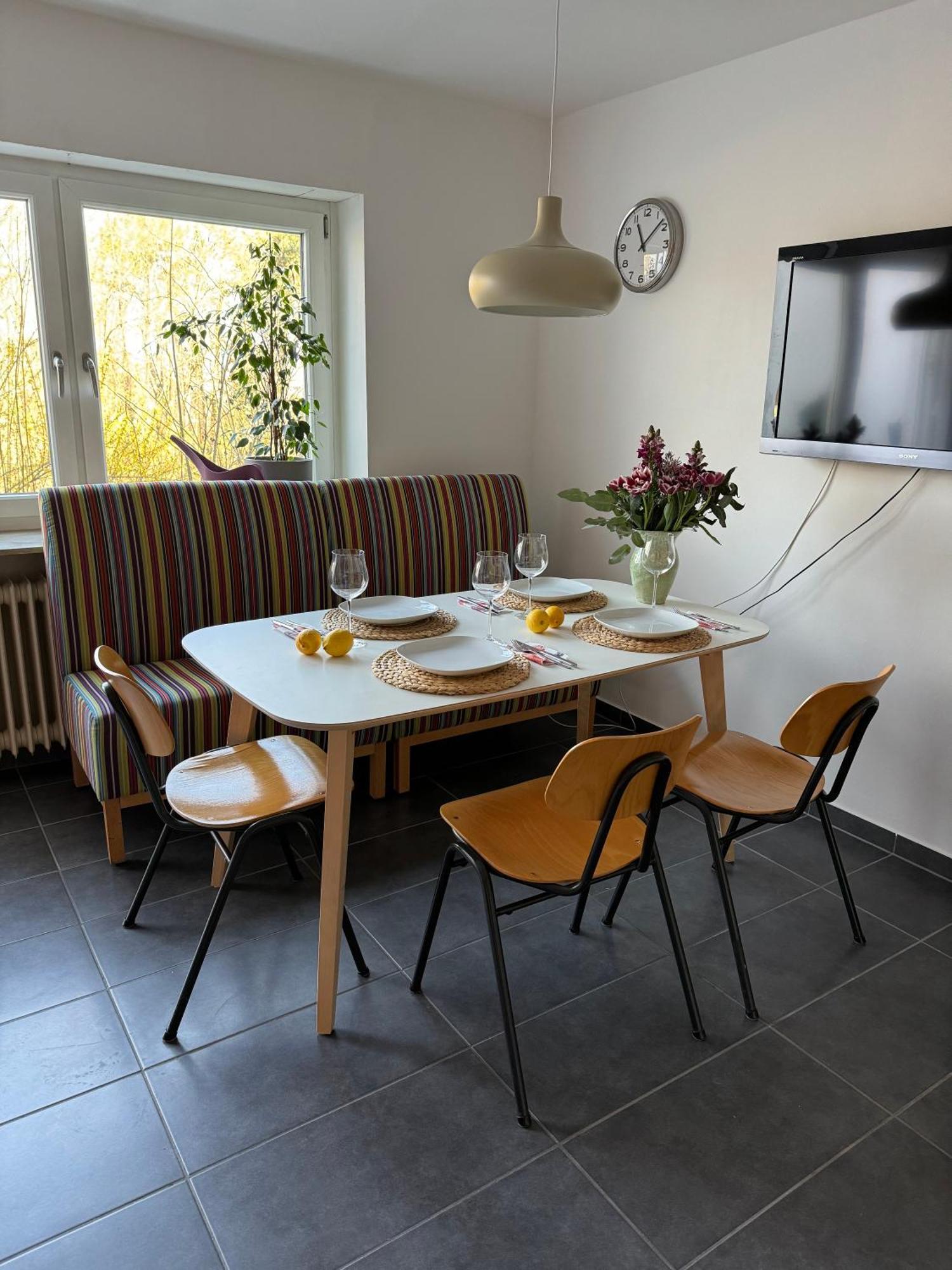 Stadtnahes Appartment Mit Waldblick Würzburg Exteriér fotografie